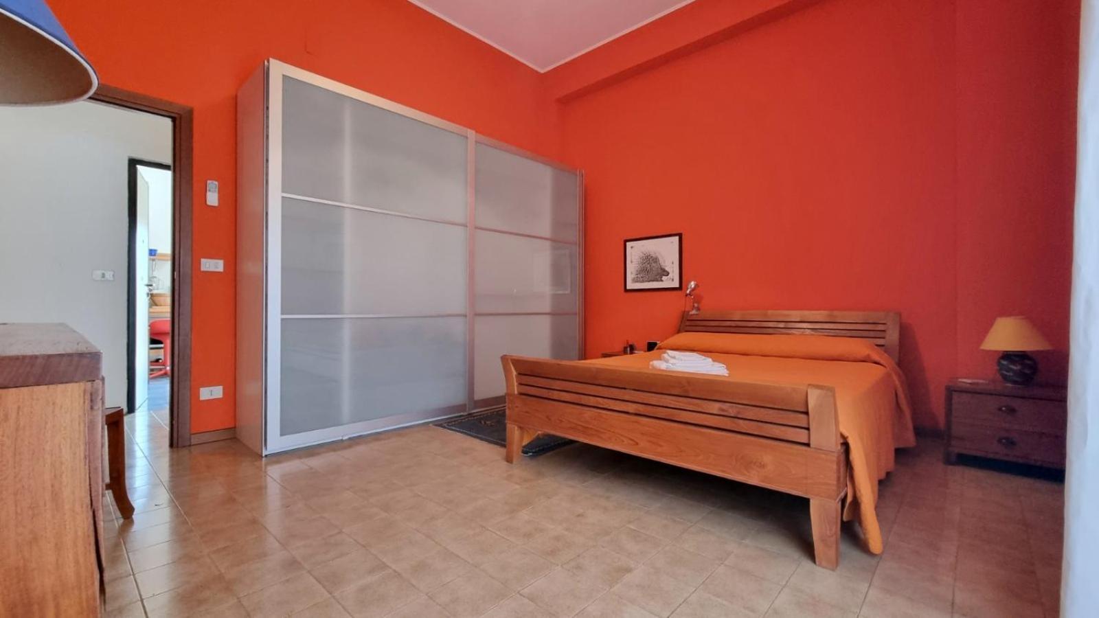 Apartamento Molo Santa Lucia 248 *
